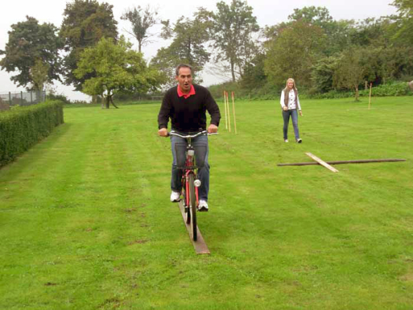kickoff08-j