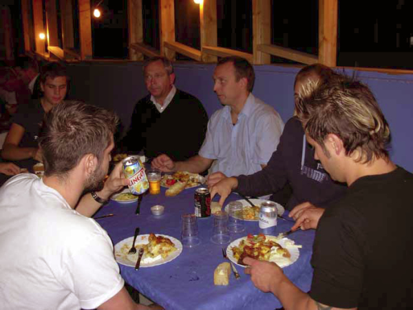 kickoff08-t
